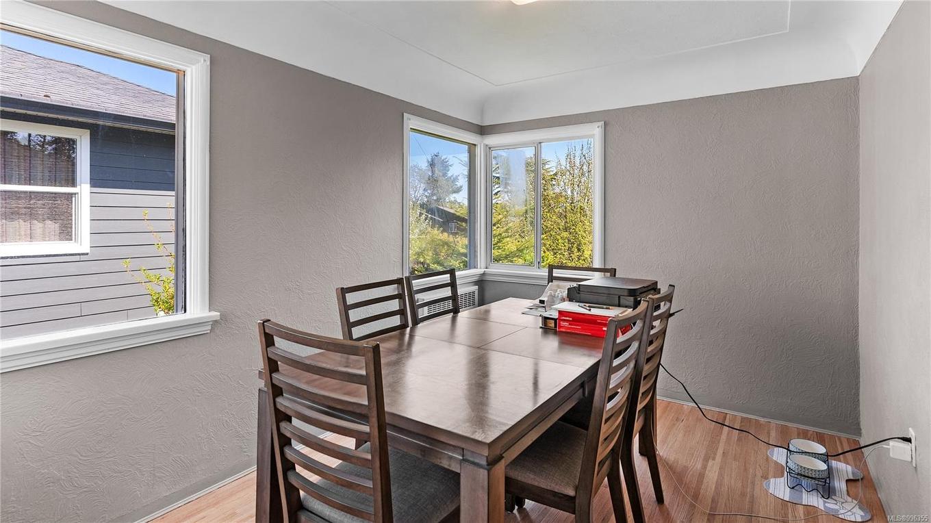 903 Shirley Rd, Esquimalt, BC