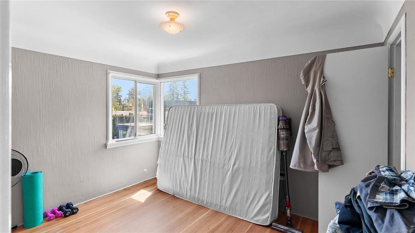 903 Shirley Rd, Esquimalt, BC