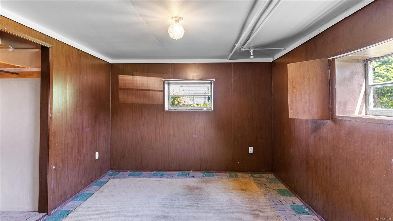 903 Shirley Rd, Esquimalt, BC