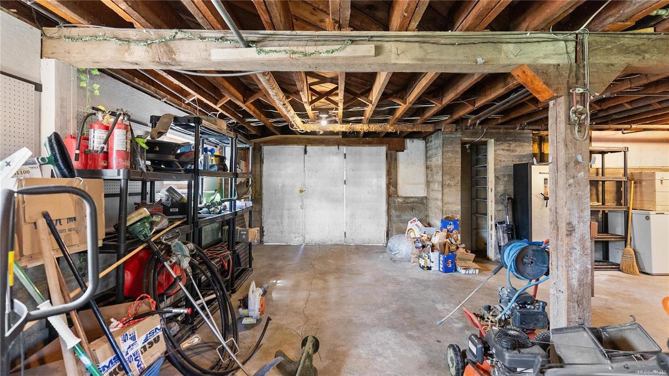 903 Shirley Rd, Esquimalt, BC