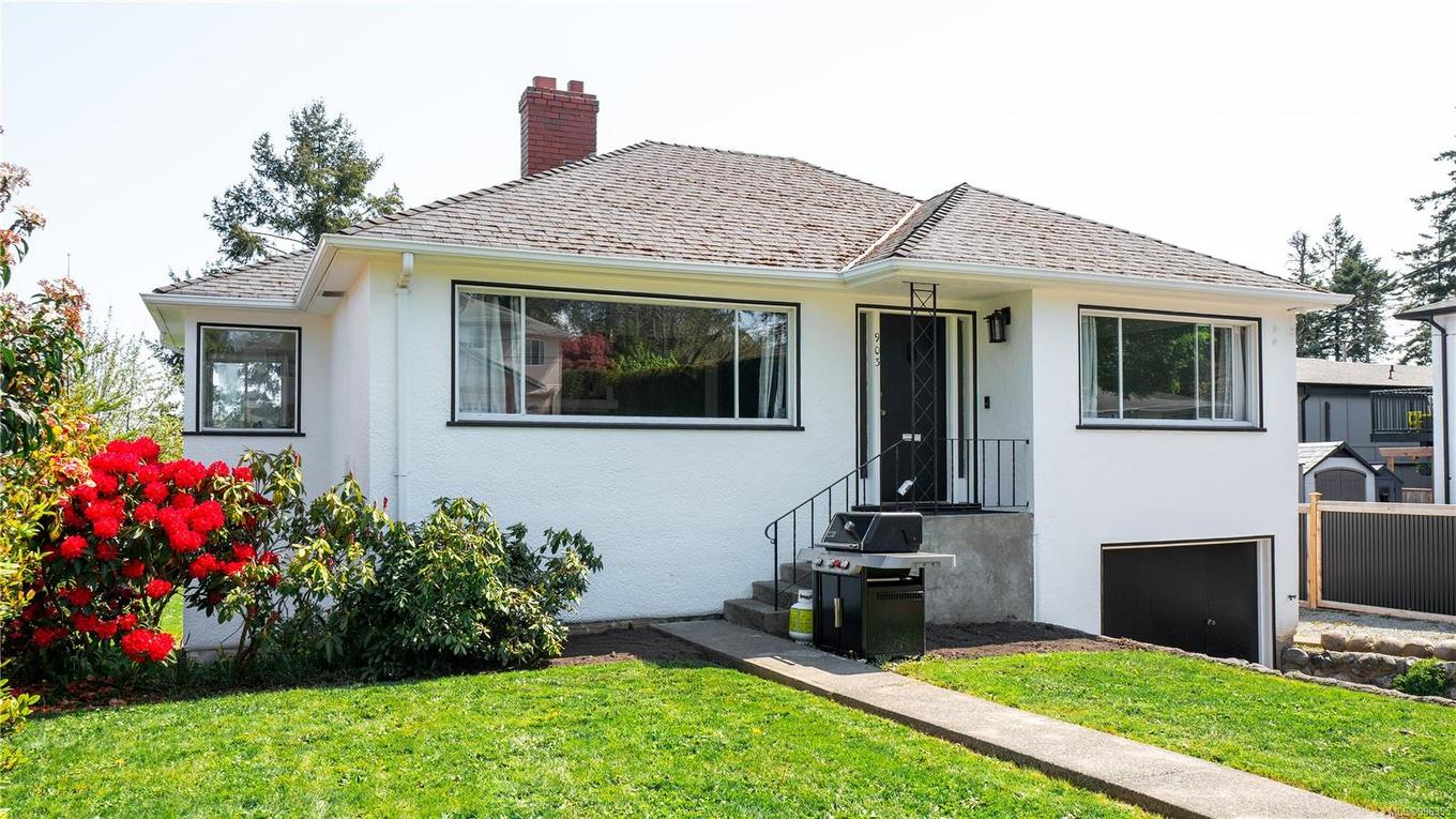 903 Shirley Rd, Esquimalt, BC