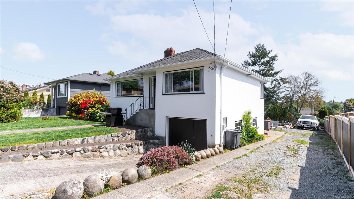 903 Shirley Rd, Esquimalt, BC