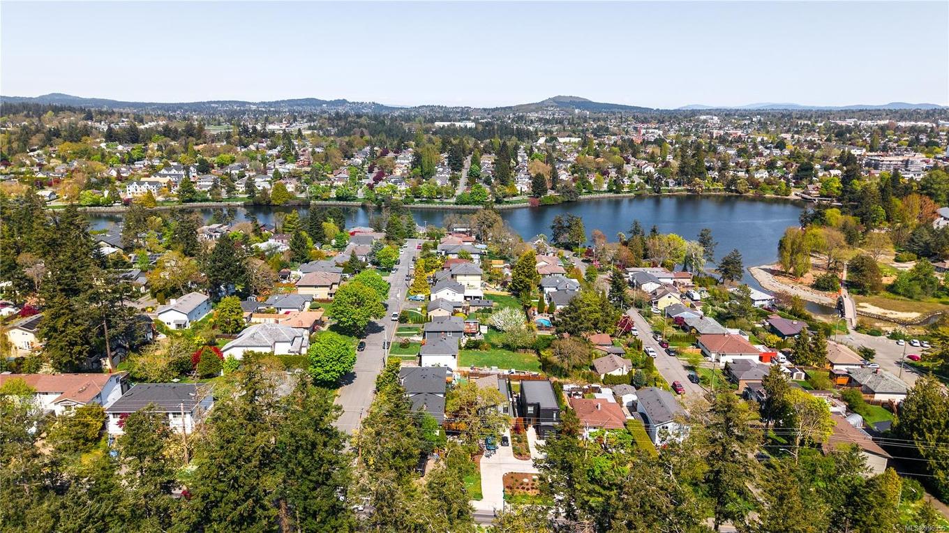 903 Shirley Rd, Esquimalt, BC