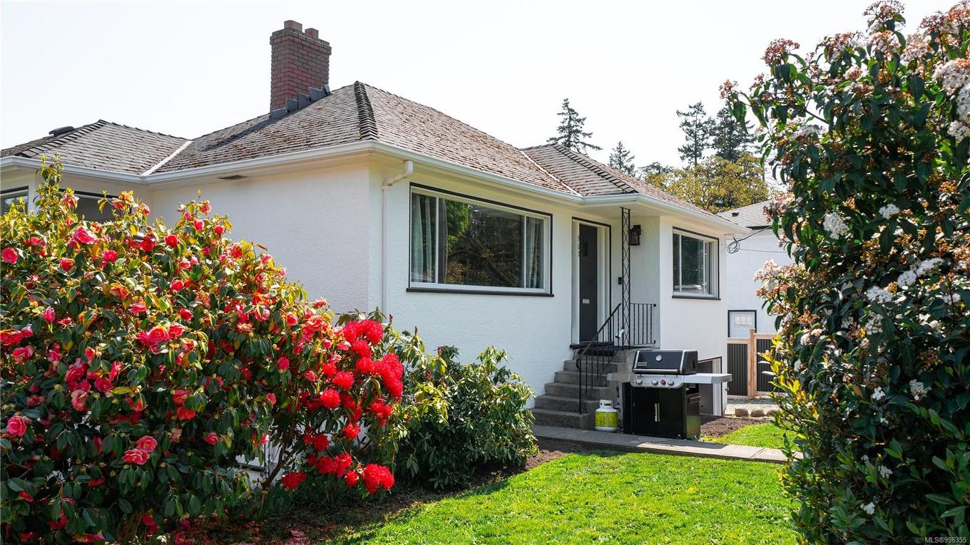 903 Shirley Rd, Esquimalt, BC