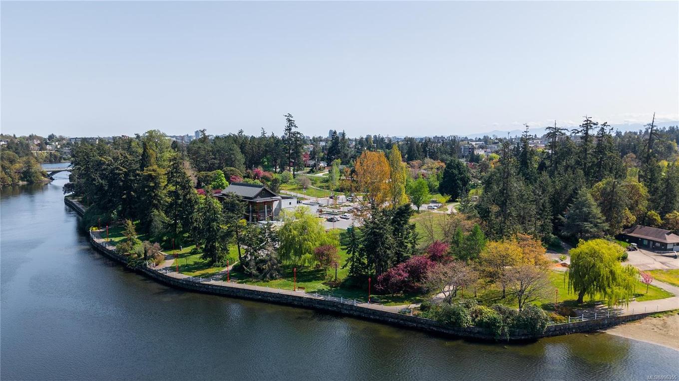 903 Shirley Rd, Esquimalt, BC