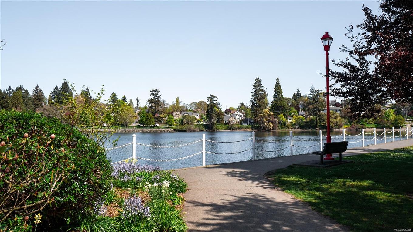 903 Shirley Rd, Esquimalt, BC