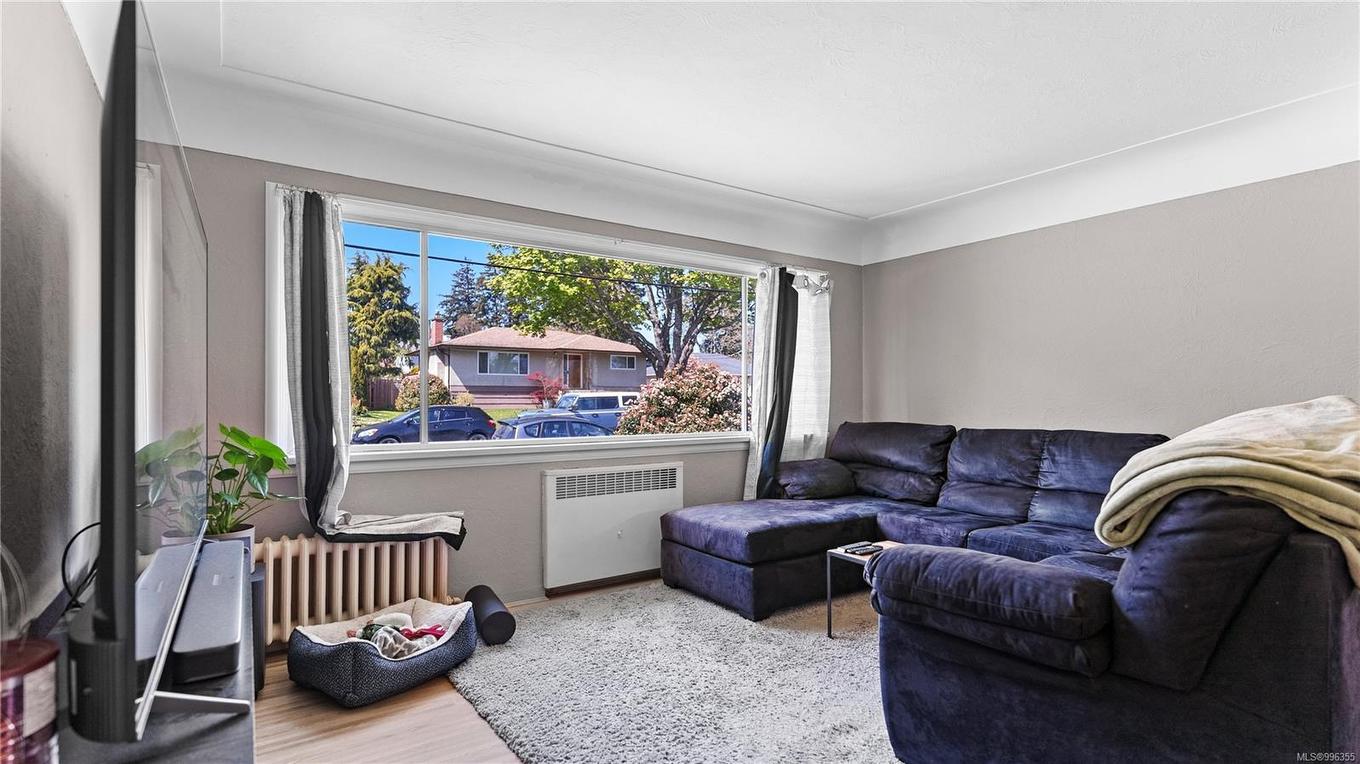 903 Shirley Rd, Esquimalt, BC