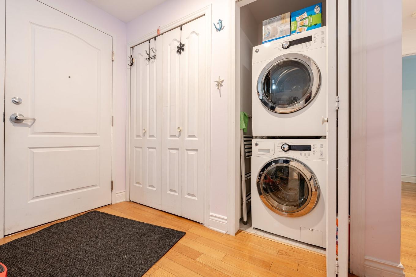 Salle de lavage - 308-995 Rue Jules-Poitras, Montréal (Saint-Laurent), QC - Indoor Photo Showing Laundry Room