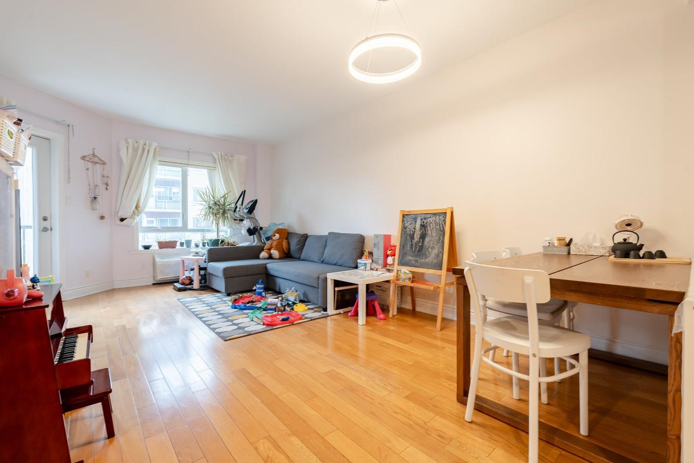 Salon - 308-995 Rue Jules-Poitras, Montréal (Saint-Laurent), QC - Indoor Photo Showing Other Room