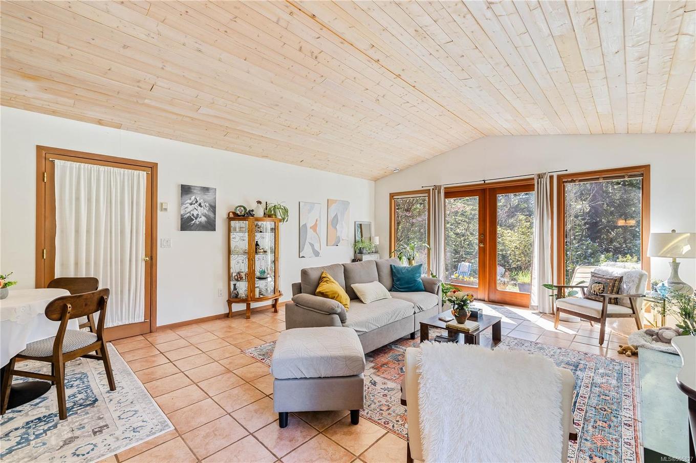 112 Cairns Pl, Salt Spring, BC