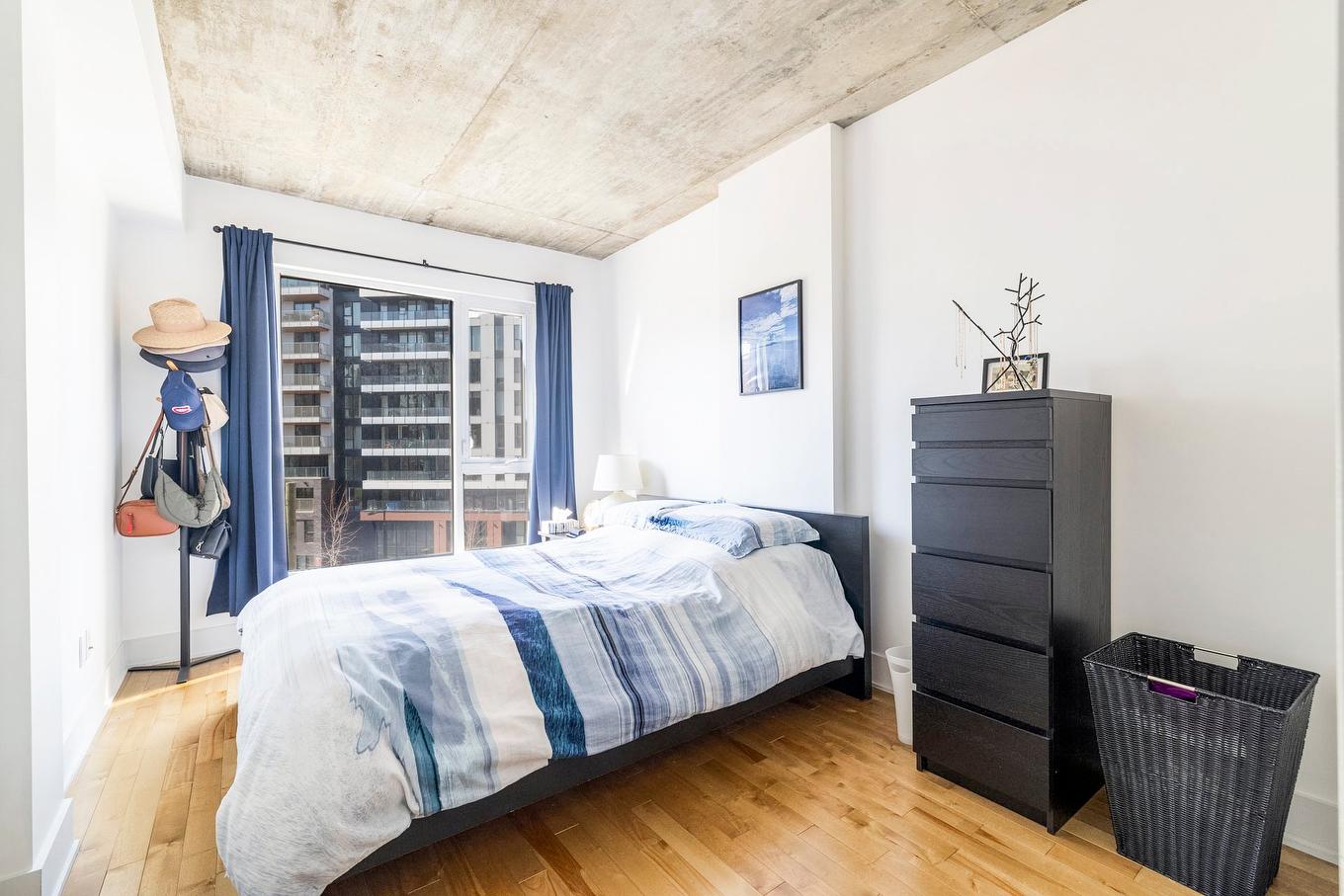 Chambre à coucher - 511-225 Rue De La Montagne, Montréal (Le Sud-Ouest), QC - Indoor Photo Showing Bedroom