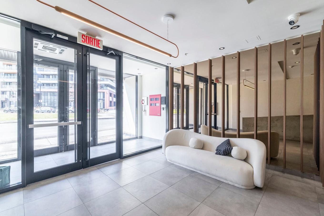 Hall d'entrée/Vestibule - 511-225 Rue De La Montagne, Montréal (Le Sud-Ouest), QC - Indoor Photo Showing Other Room