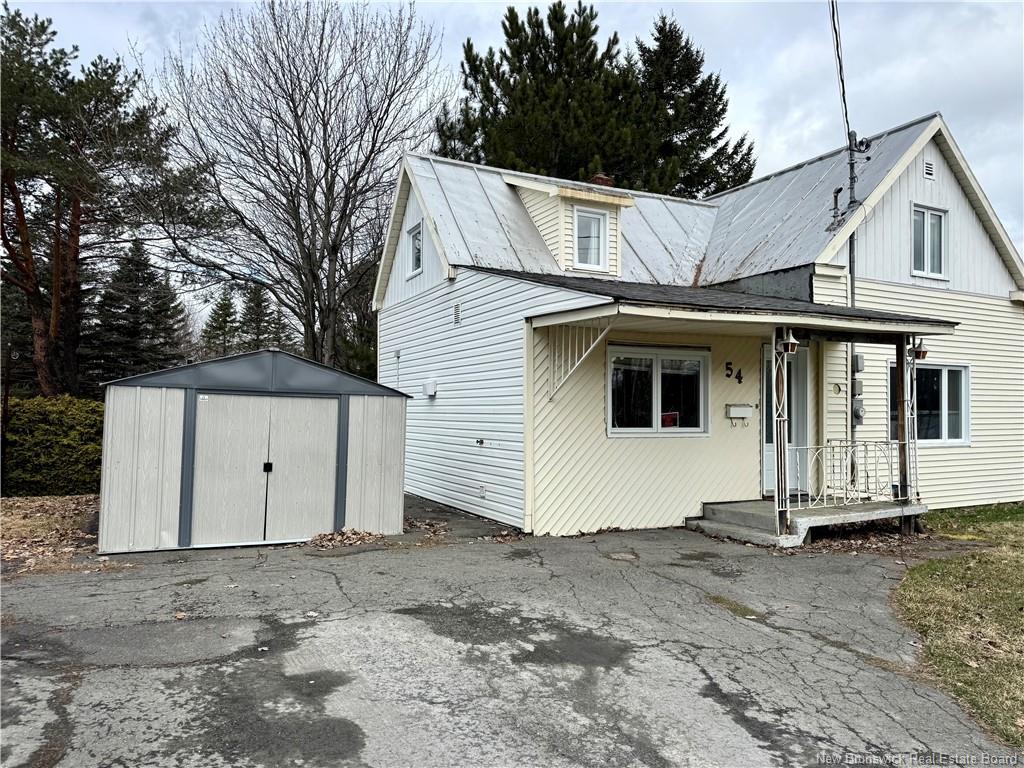 54 Fort Ave, Edmundston, NB