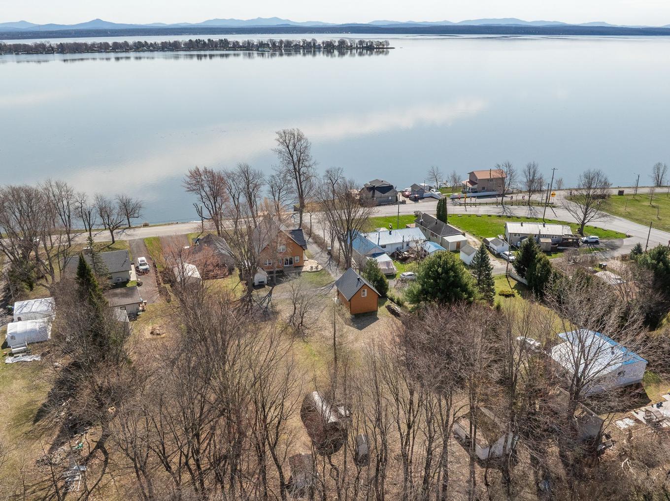 Overall view - 561 Av. De Venise O., Venise-En-Québec, QC - Outdoor With Body Of Water With View
