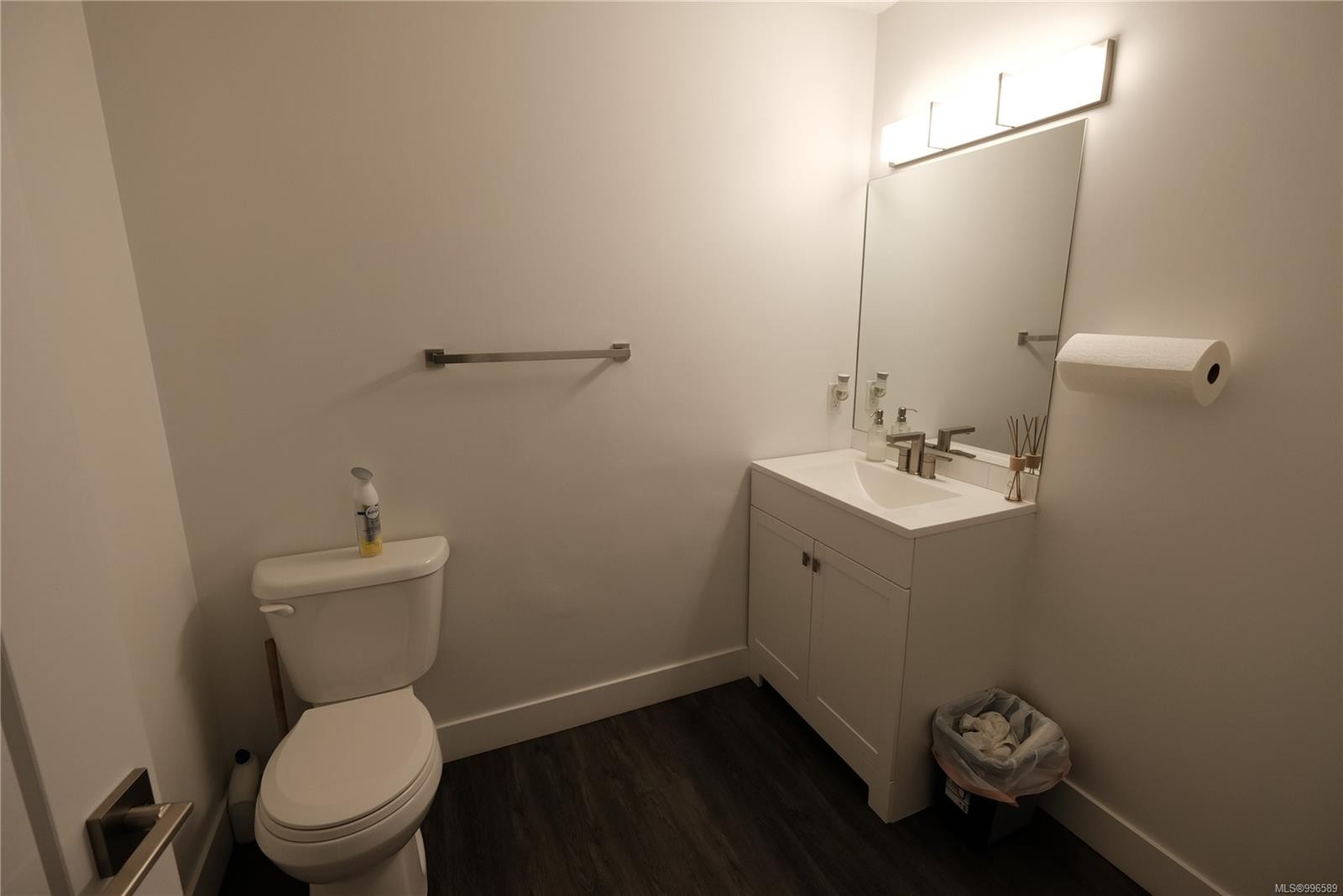 123 Nicol St, Nanaimo, BC