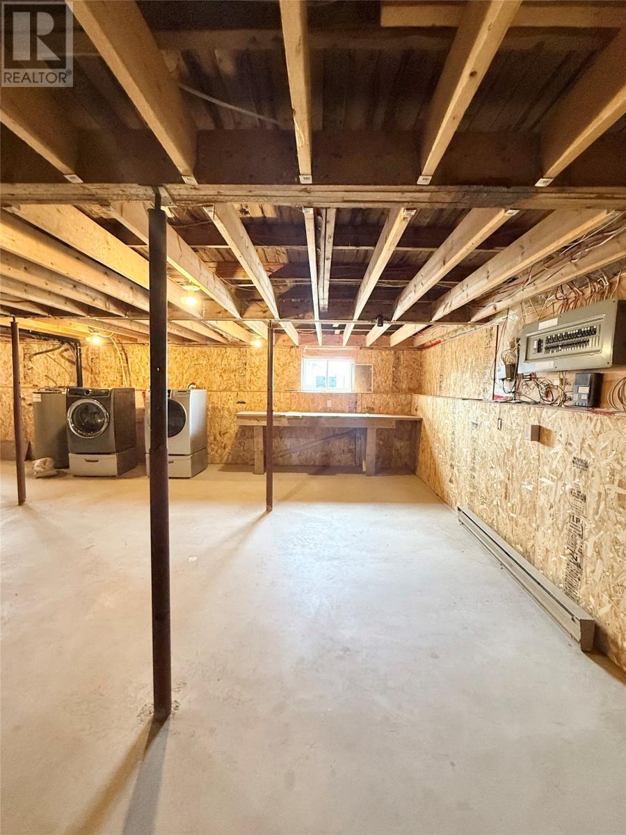 31 Forest Drive, Lethbridge, NL - Indoor Photo Showing Basement