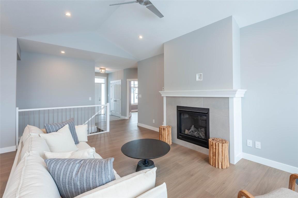 450 Poplar Drive, Logan Lake, BC - Indoor Photo Showing Living Room With Fireplace