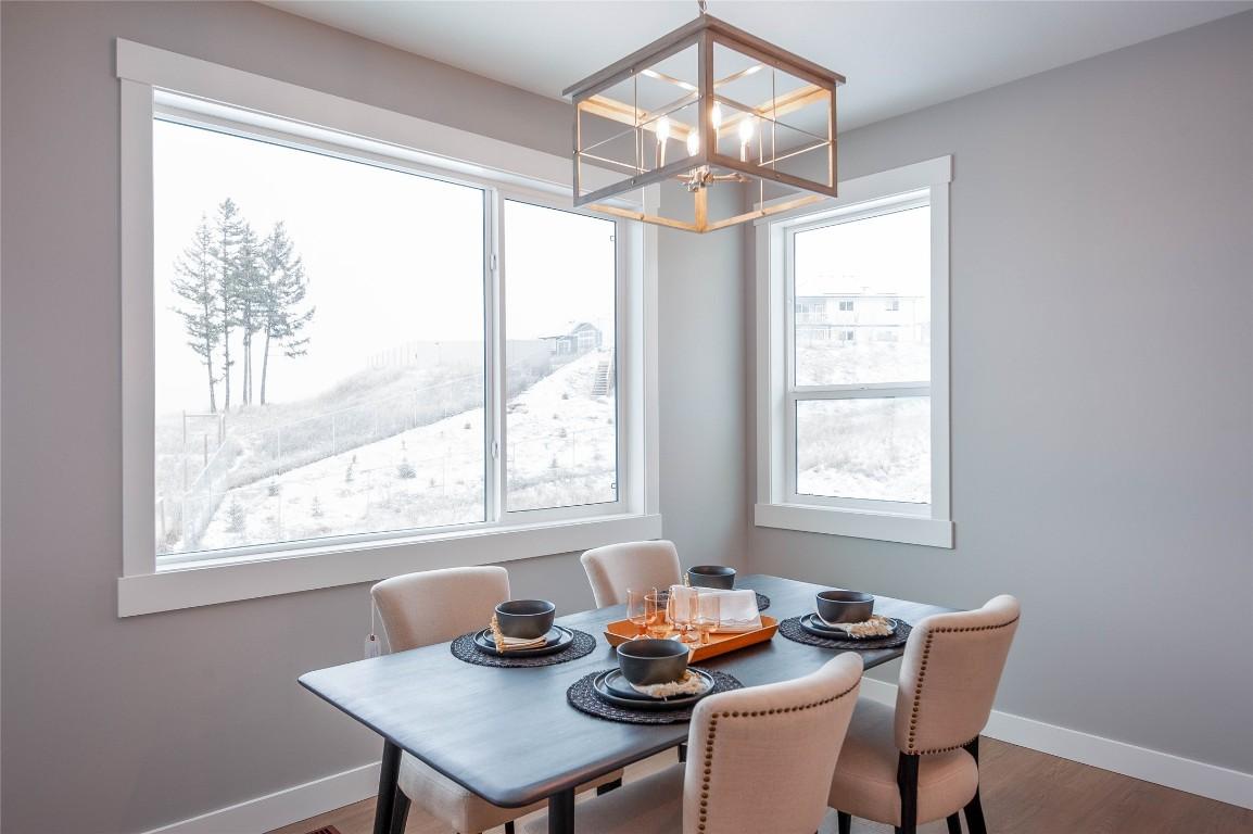 450 Poplar Drive, Logan Lake, BC - Indoor Photo Showing Dining Room