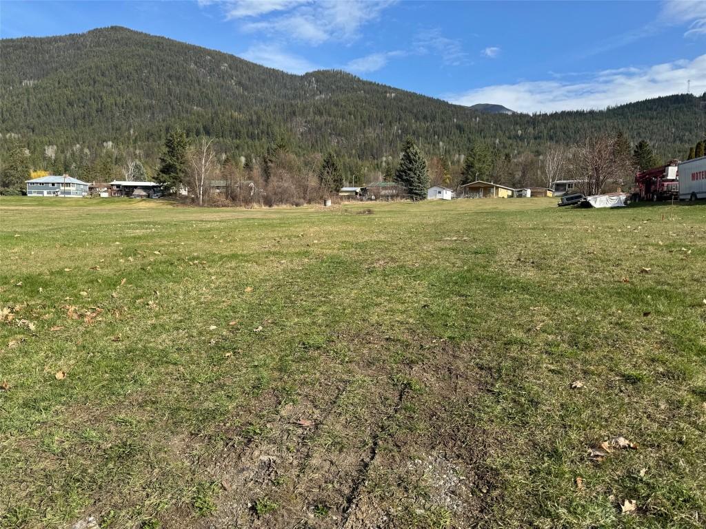 Lot H Oak Street, Fauquier, BC