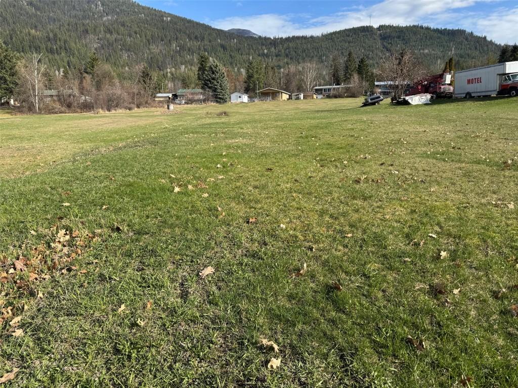 Lot H Oak Street, Fauquier, BC