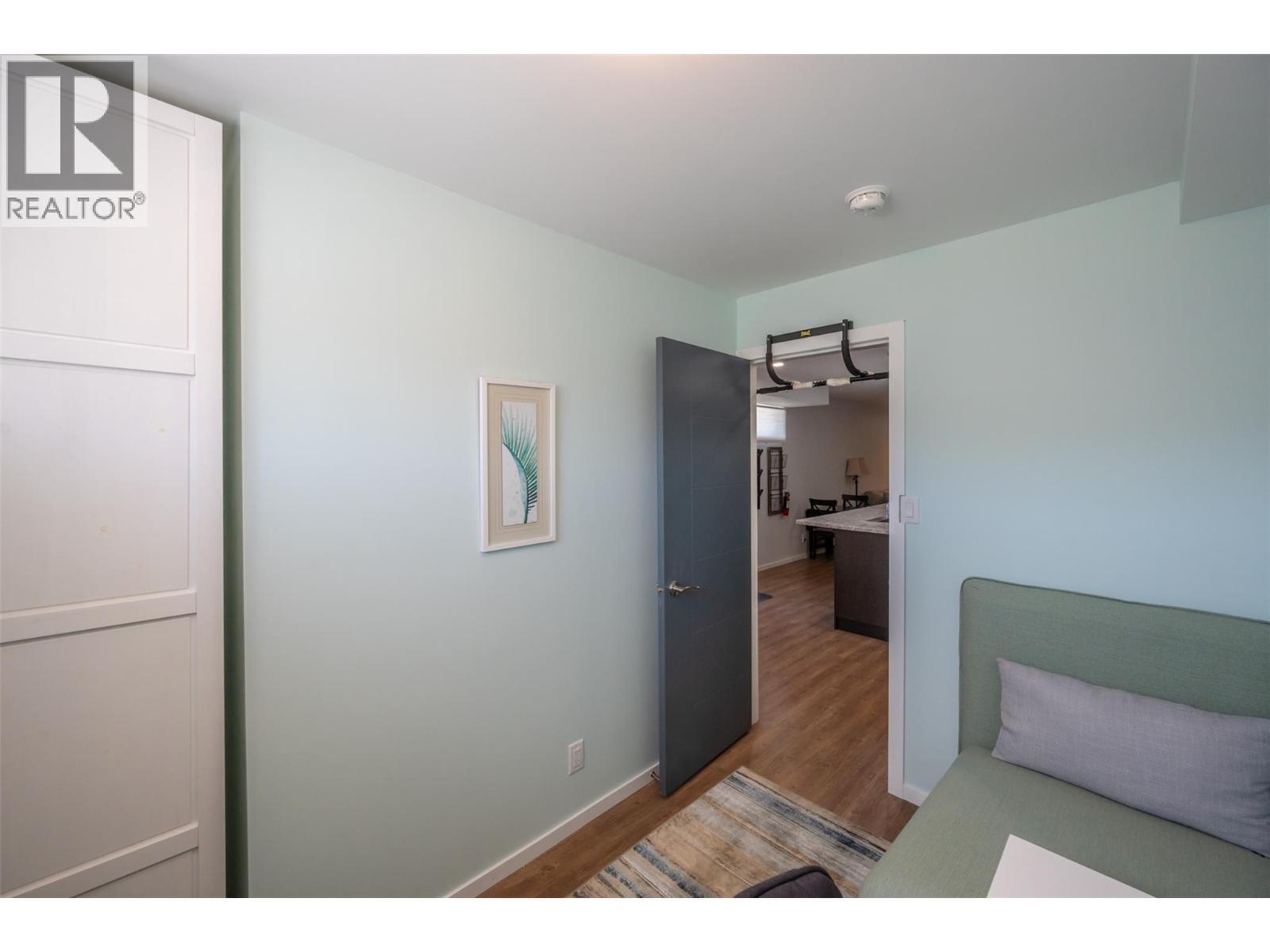 445 5 Road, Oliver, BC - Indoor