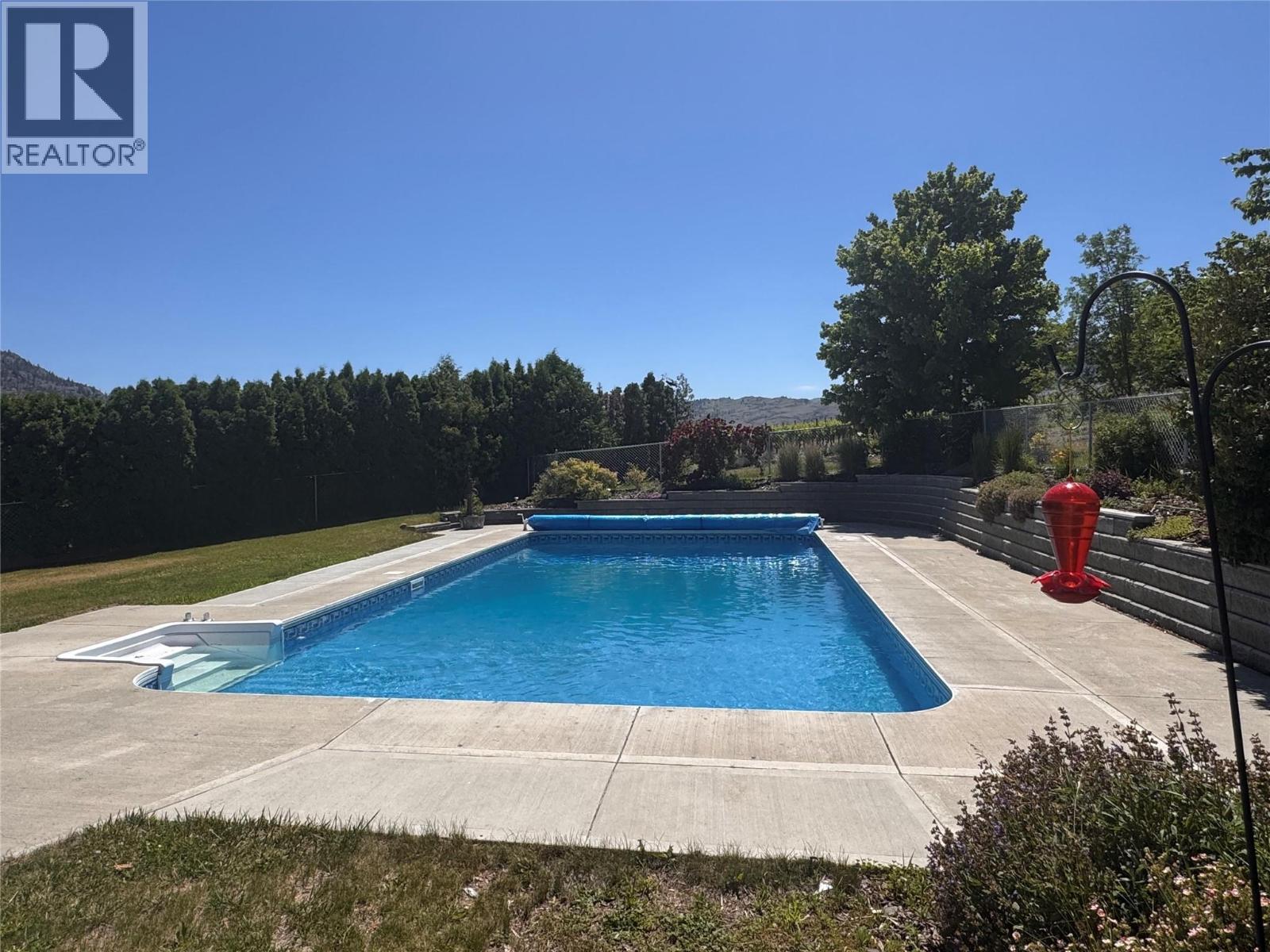 445 5 Road, Oliver, BC - Outdoor With In Ground Pool With Backyard