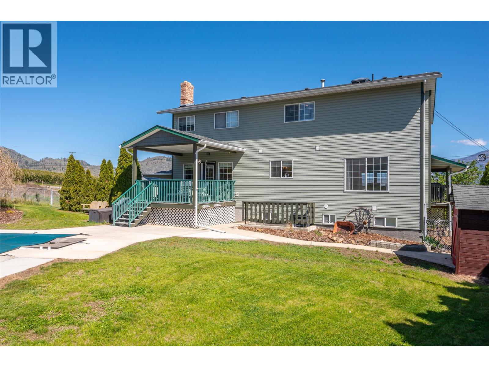 445 5 Road, Oliver, BC - Outdoor