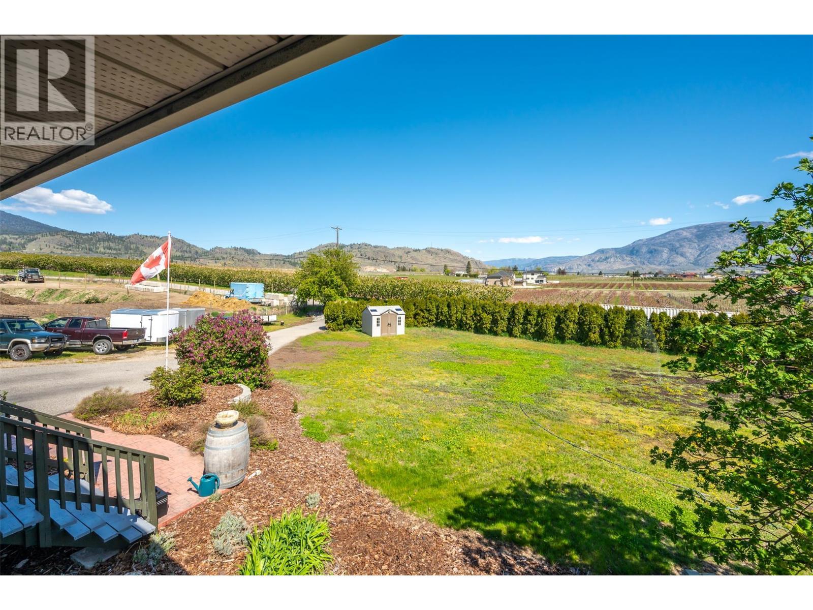 445 5 Road, Oliver, BC - Outdoor With View