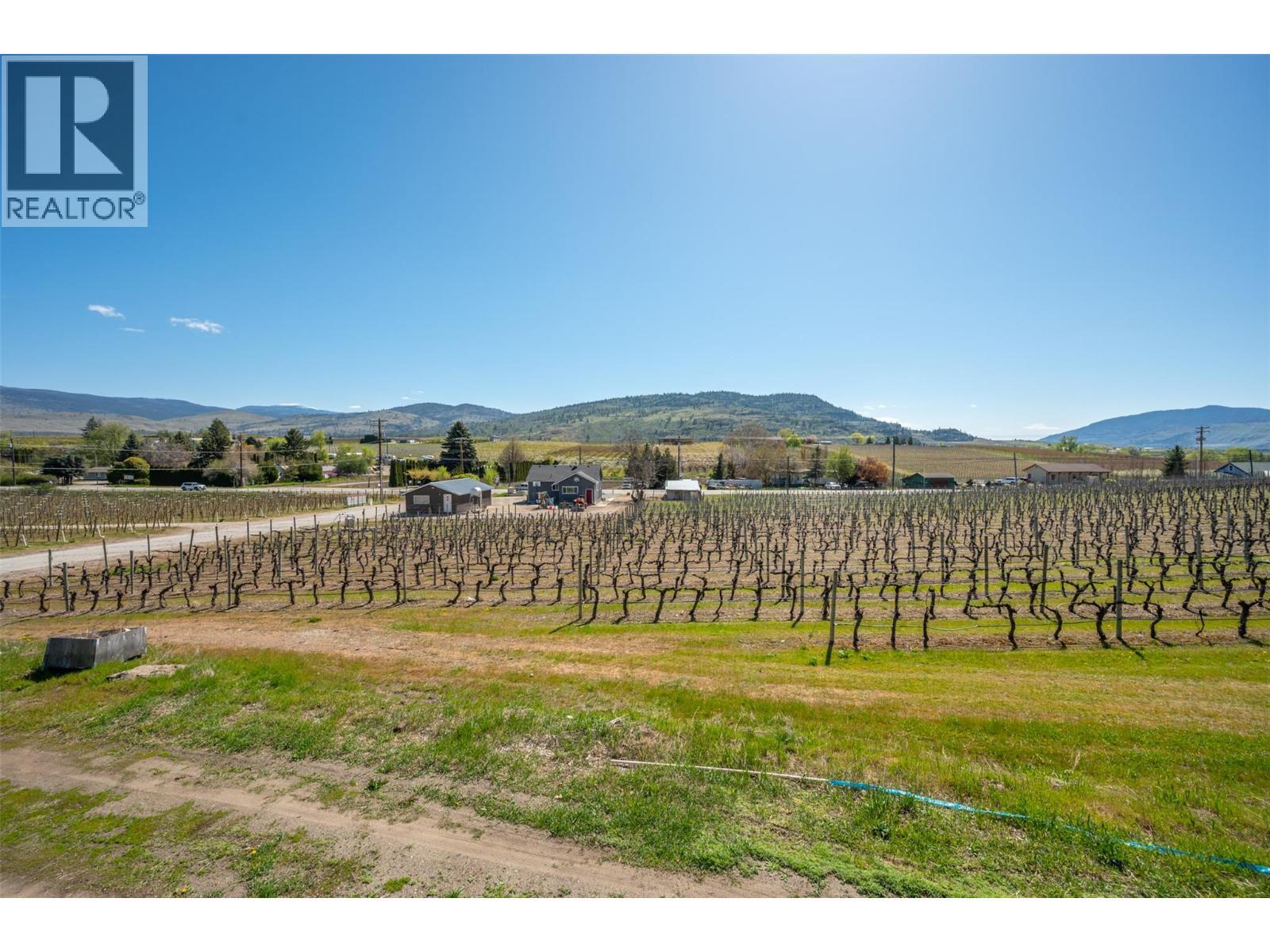 445 5 Road, Oliver, BC - Outdoor With View