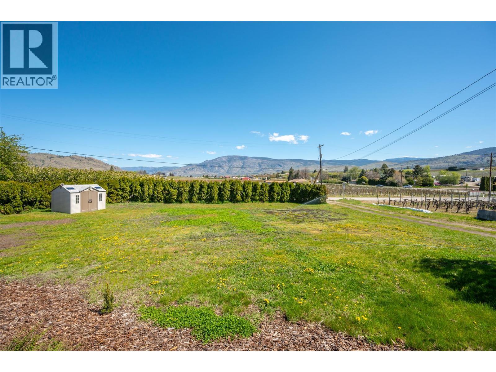 445 5 Road, Oliver, BC - Outdoor With View