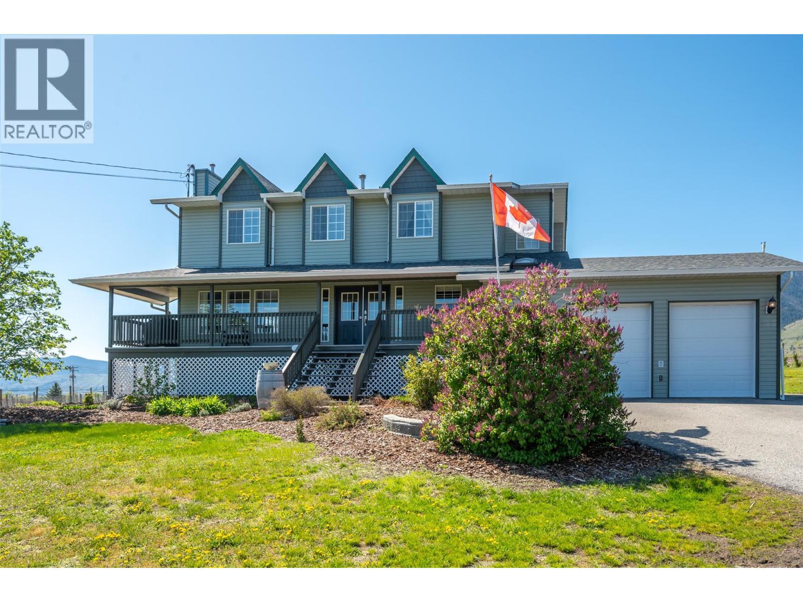 445 5 Road, Oliver, BC - Outdoor With Deck Patio Veranda With Facade