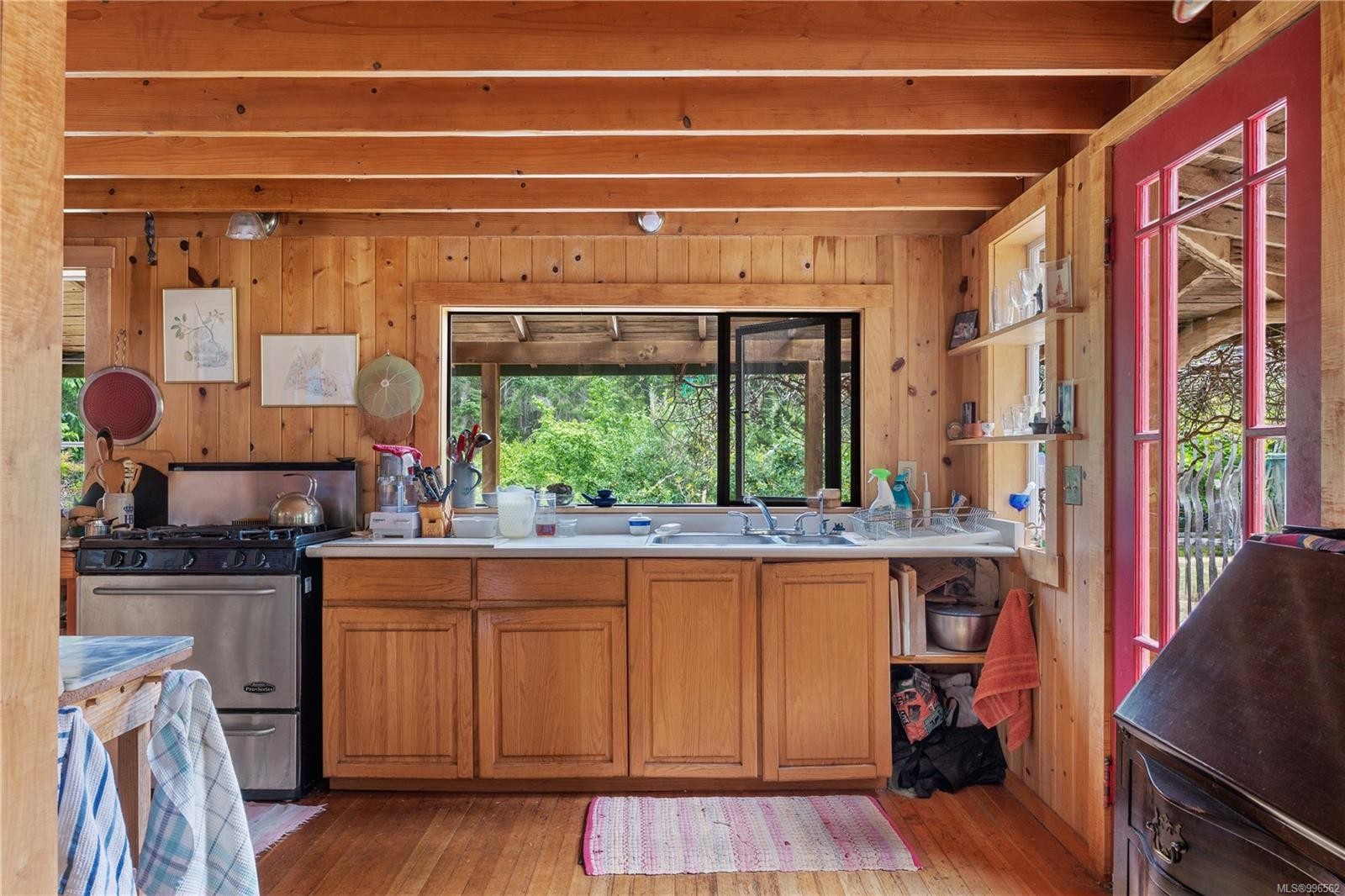 10 Windham Rd, Lasqueti Island, BC