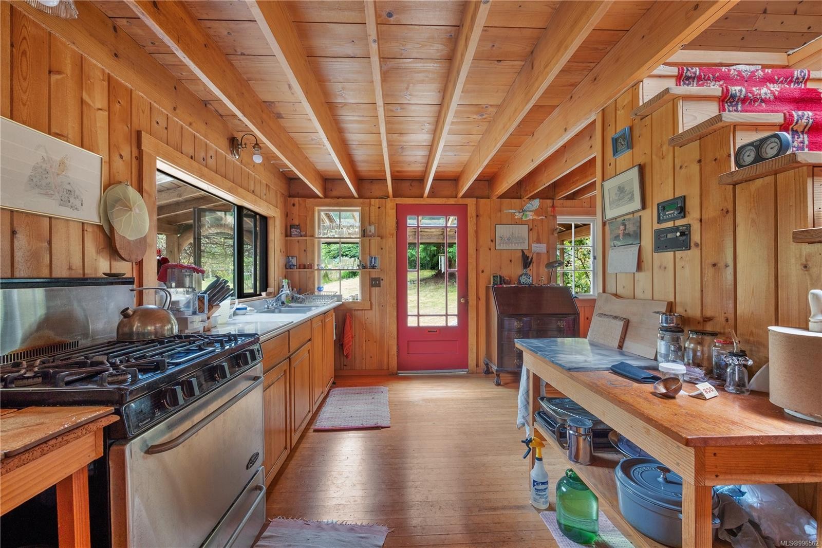 10 Windham Rd, Lasqueti Island, BC