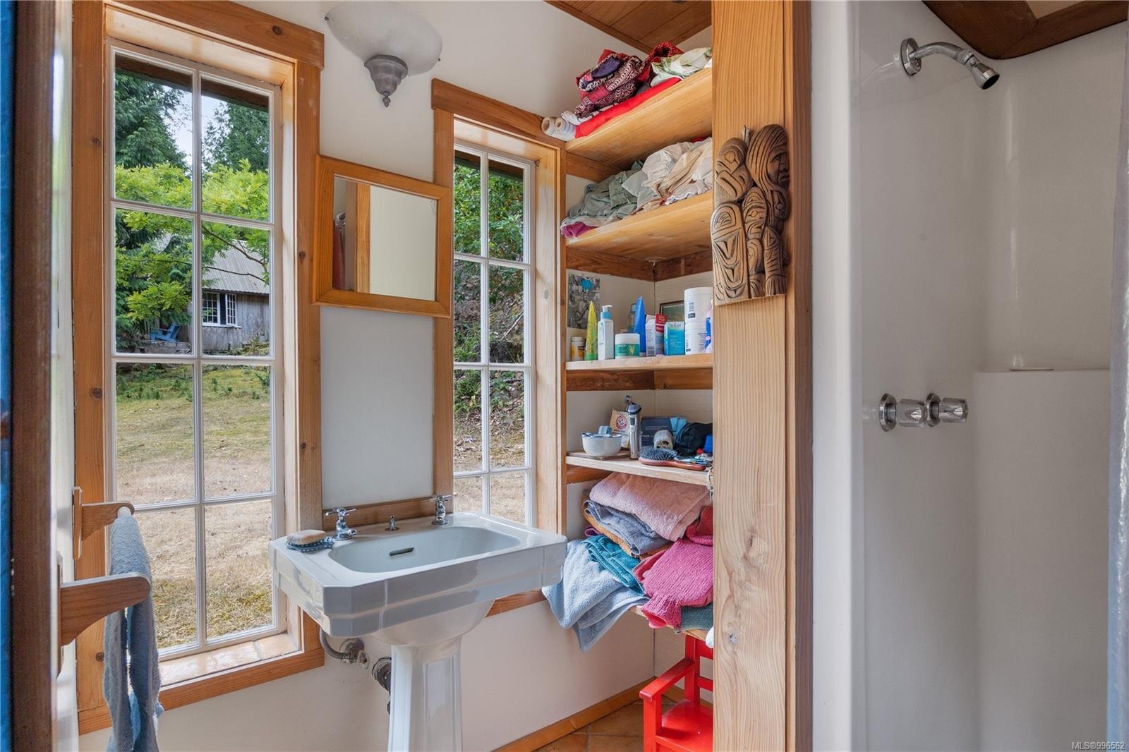 10 Windham Rd, Lasqueti Island, BC