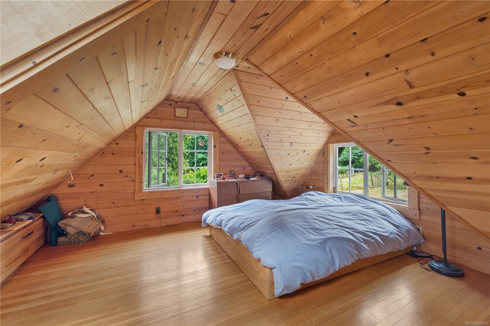 10 Windham Rd, Lasqueti Island, BC