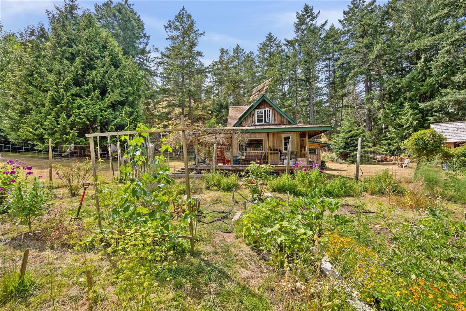 10 Windham Rd, Lasqueti Island, BC