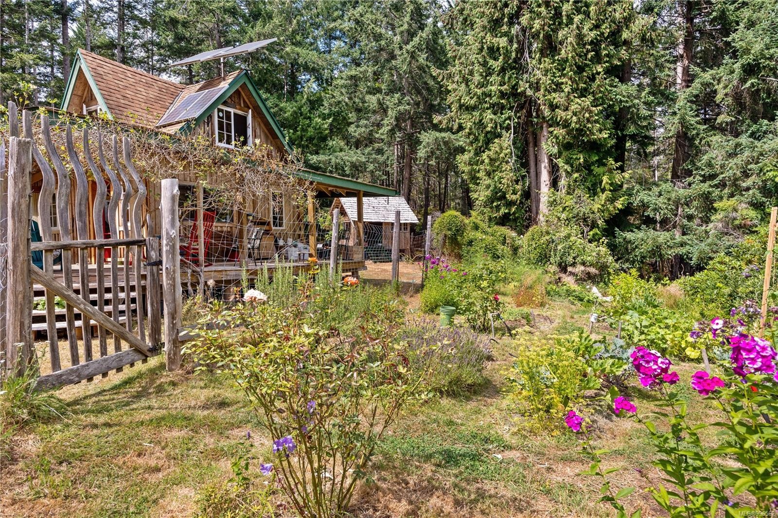10 Windham Rd, Lasqueti Island, BC