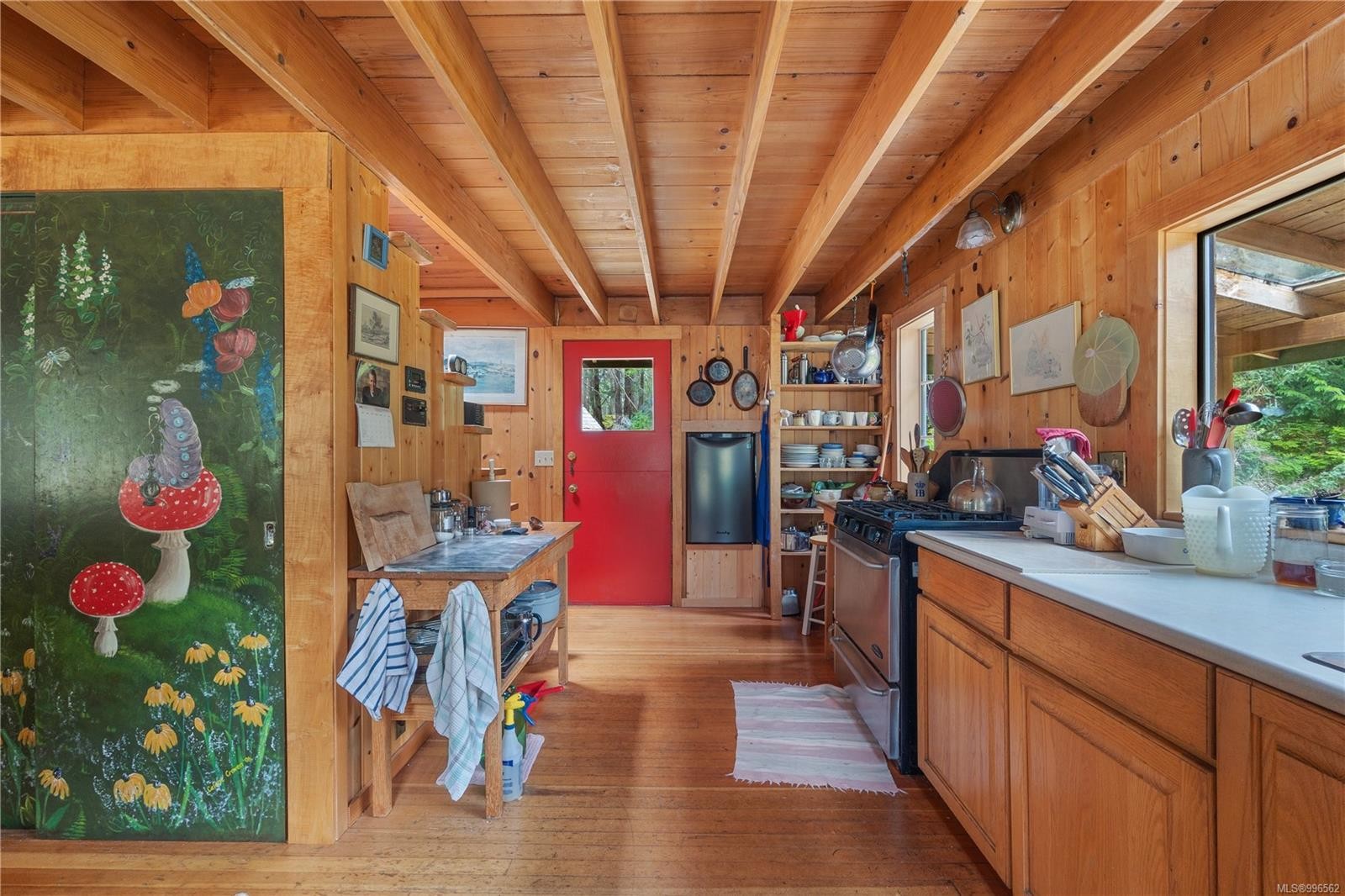 10 Windham Rd, Lasqueti Island, BC