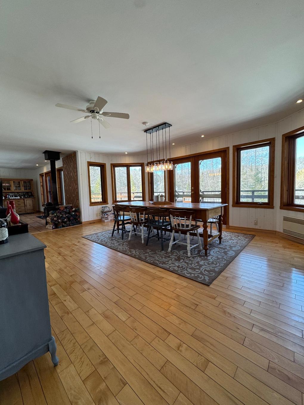 Dining room - 1995 Rue Des Seigneurs, Sainte-Adèle, QC - Indoor Photo Showing Other Room