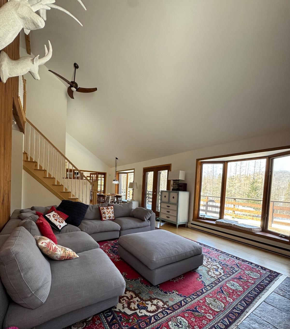 Living room - 1995 Rue Des Seigneurs, Sainte-Adèle, QC - Indoor Photo Showing Living Room