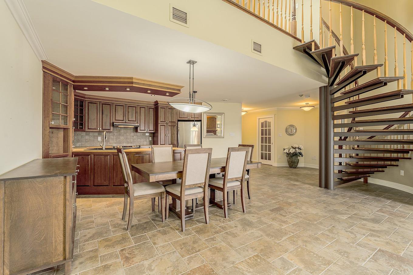 Dining room - 410-2085 Place Du Club-Memphré, Magog, QC - Indoor Photo Showing Dining Room