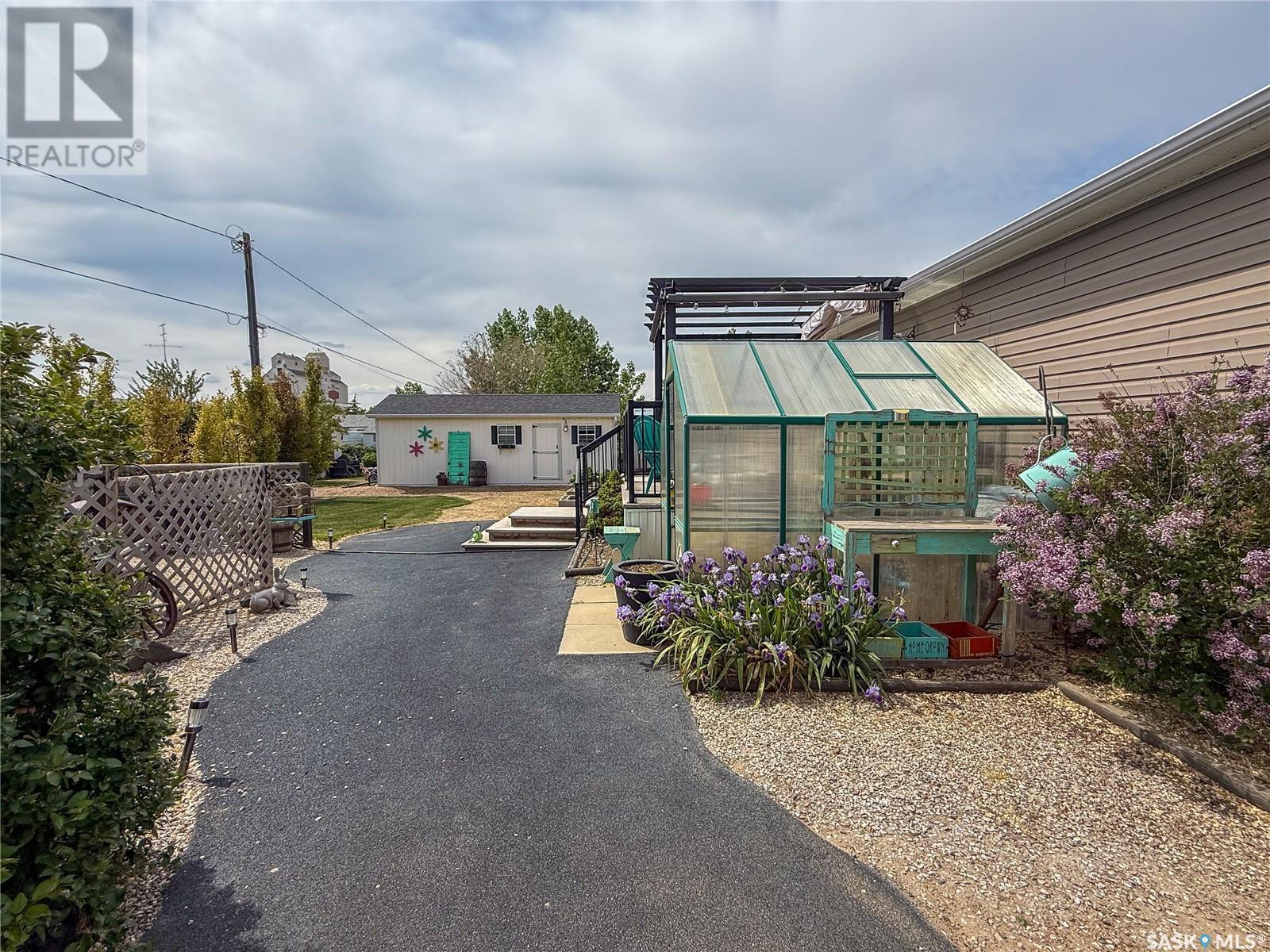 306 2Nd Avenue W, Climax, SK