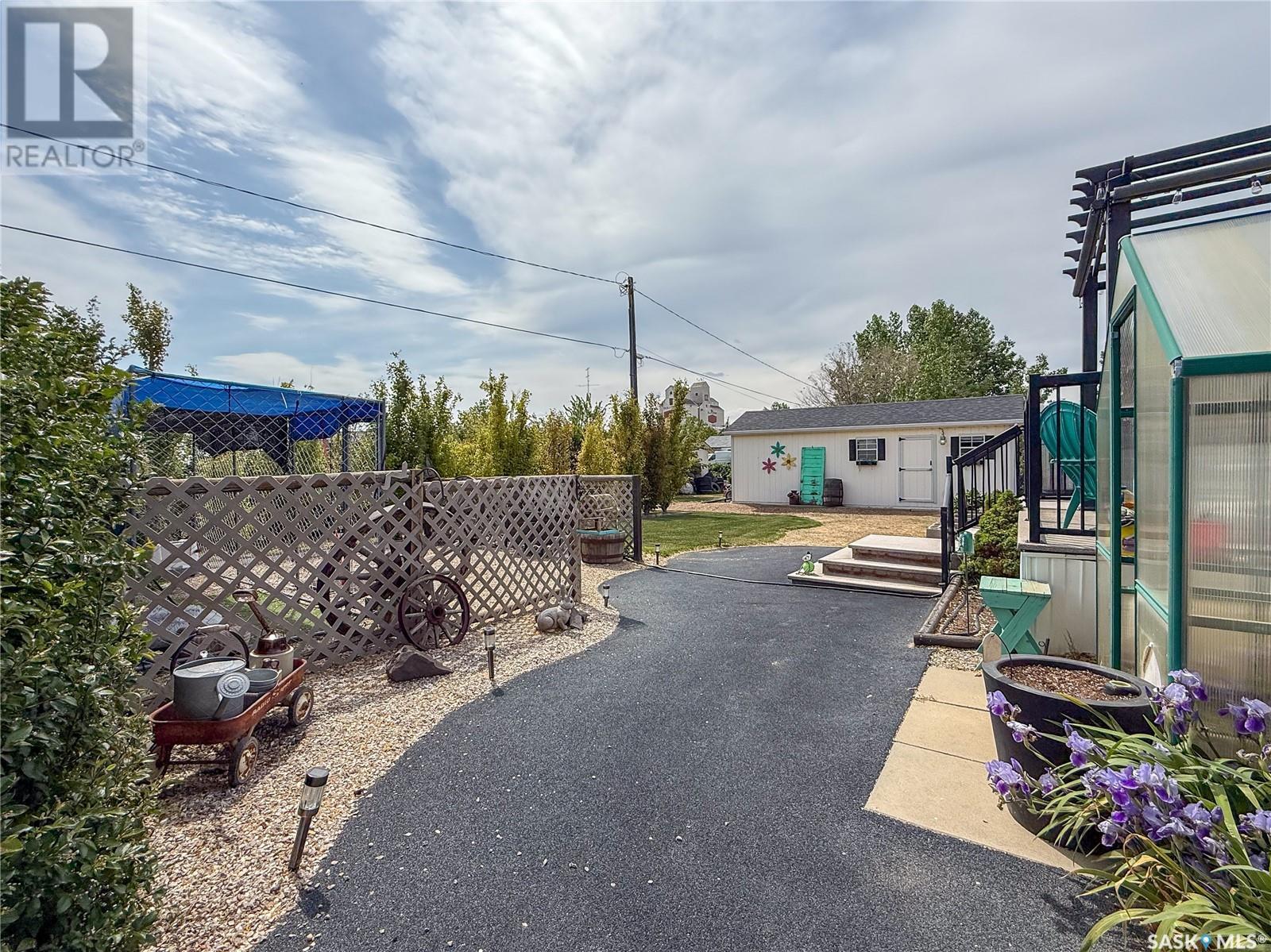 306 2Nd Avenue W, Climax, SK