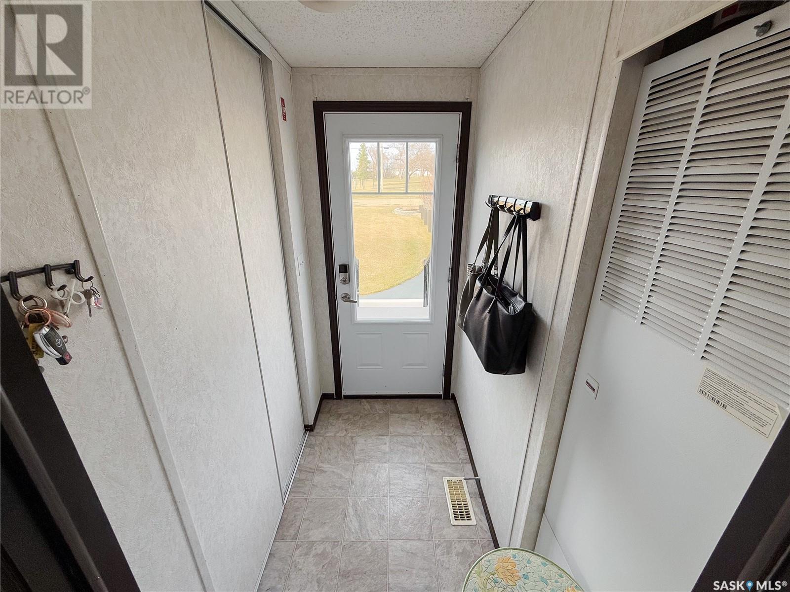 306 2Nd Avenue W, Climax, SK