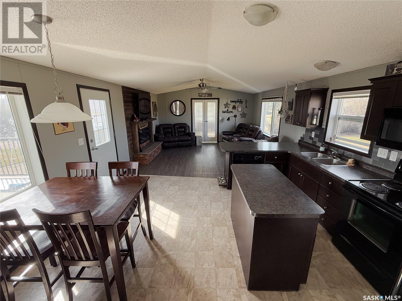 306 2Nd Avenue W, Climax, SK