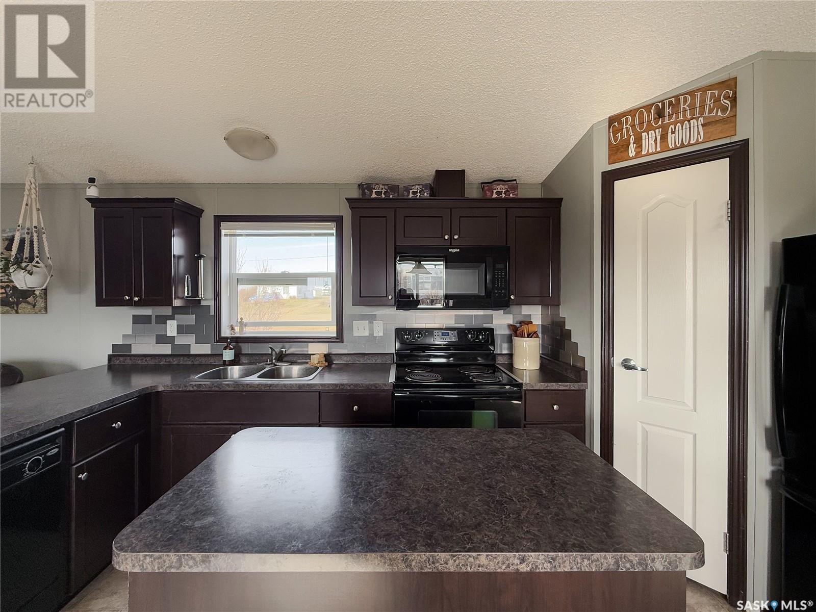 306 2Nd Avenue W, Climax, SK