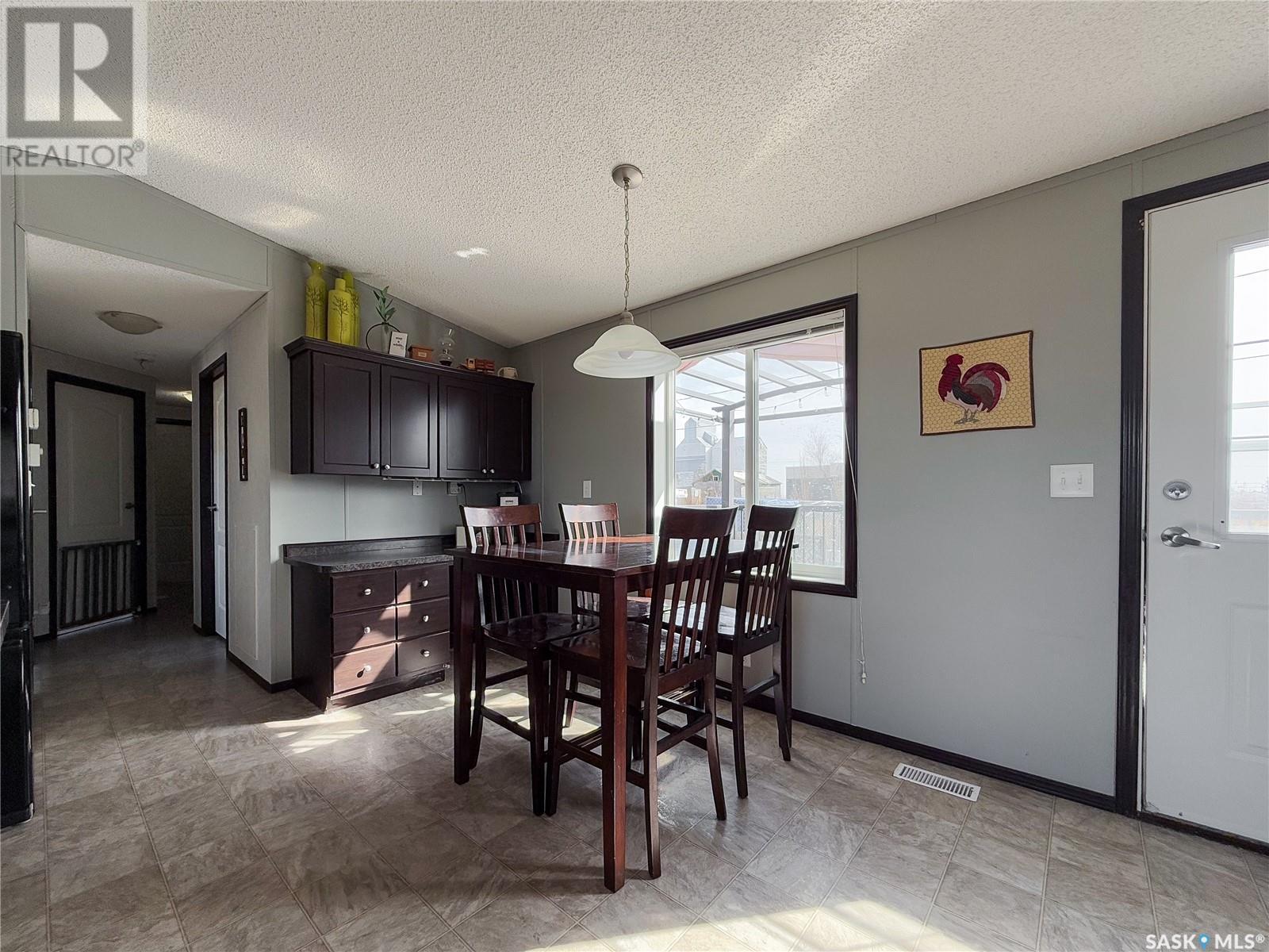 306 2Nd Avenue W, Climax, SK