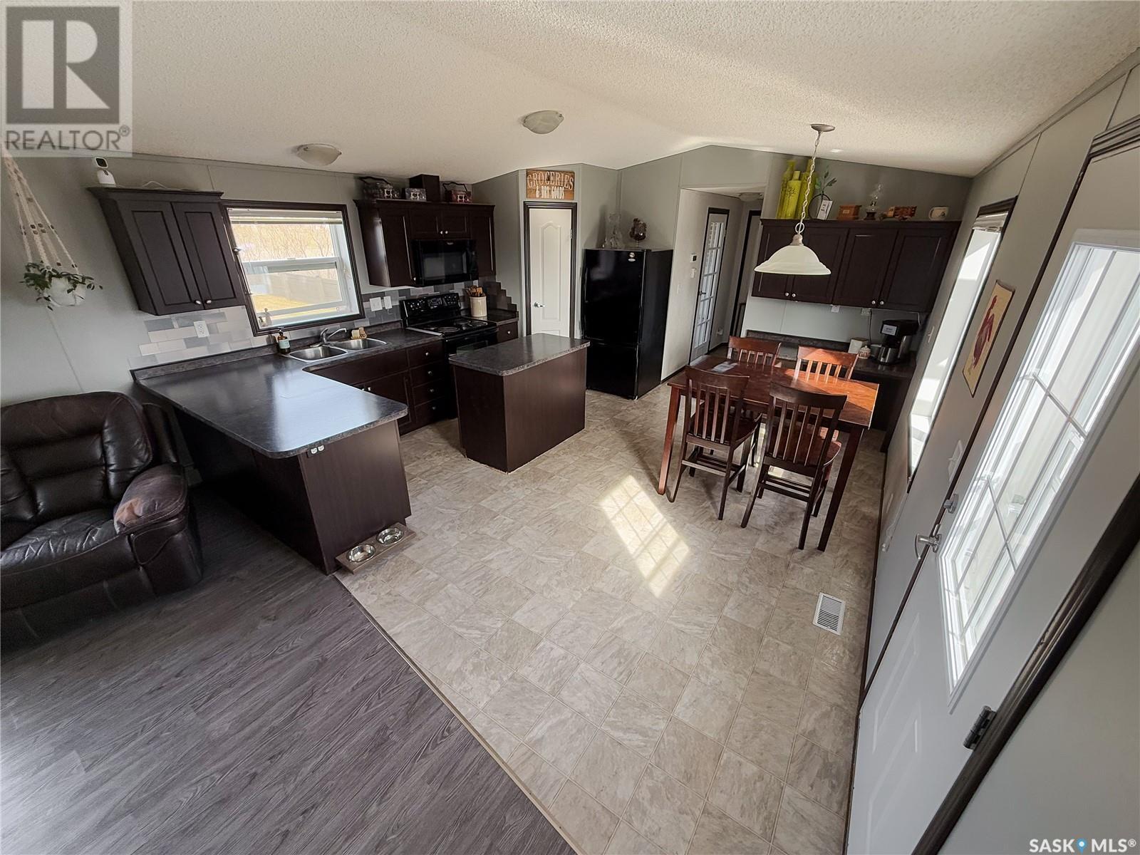 306 2Nd Avenue W, Climax, SK