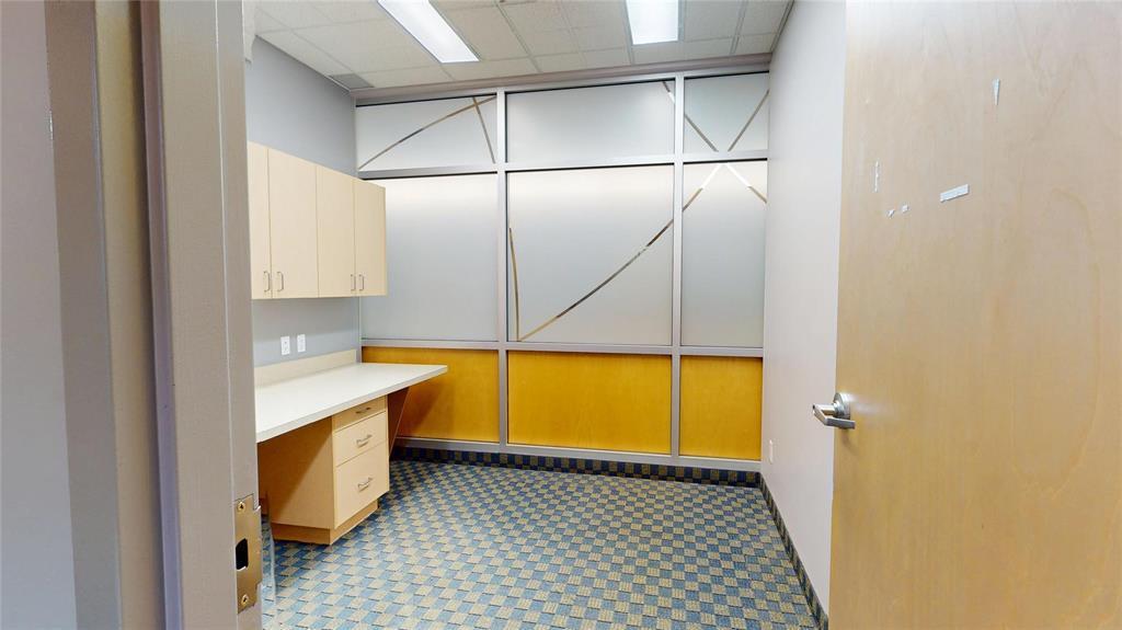 D2 800 Rosser Avenue, Brandon, MB