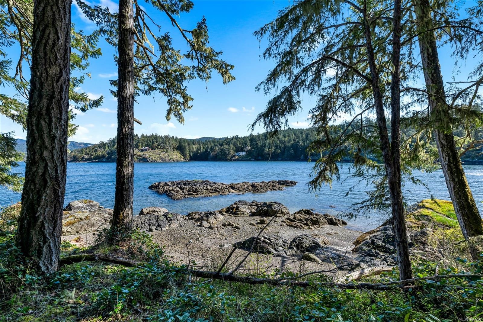 998 Gillespie Rd, Sooke, BC